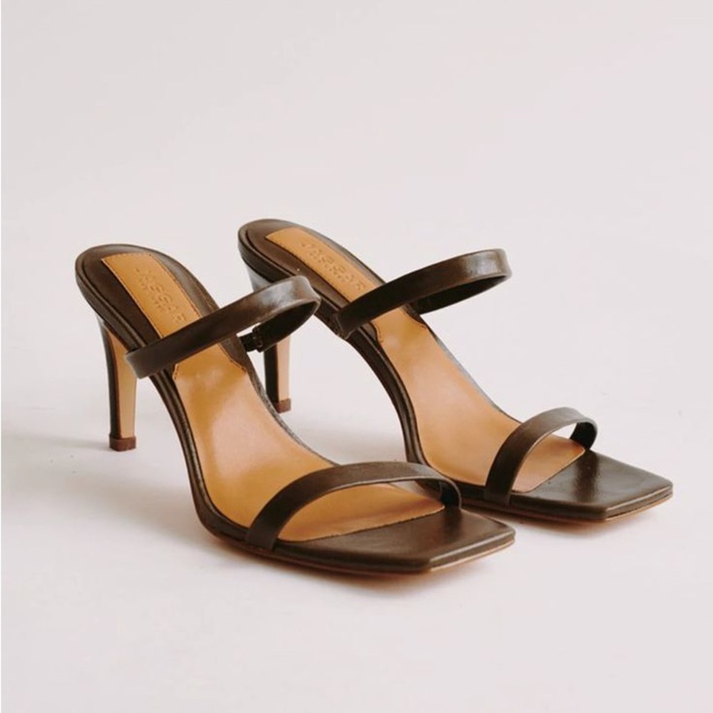 Jaggar The Label Heel in Olive